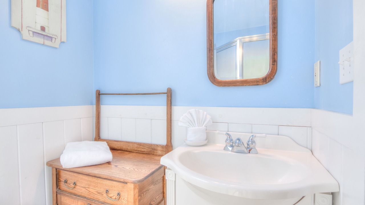 Photo of Bathroom in Roads End