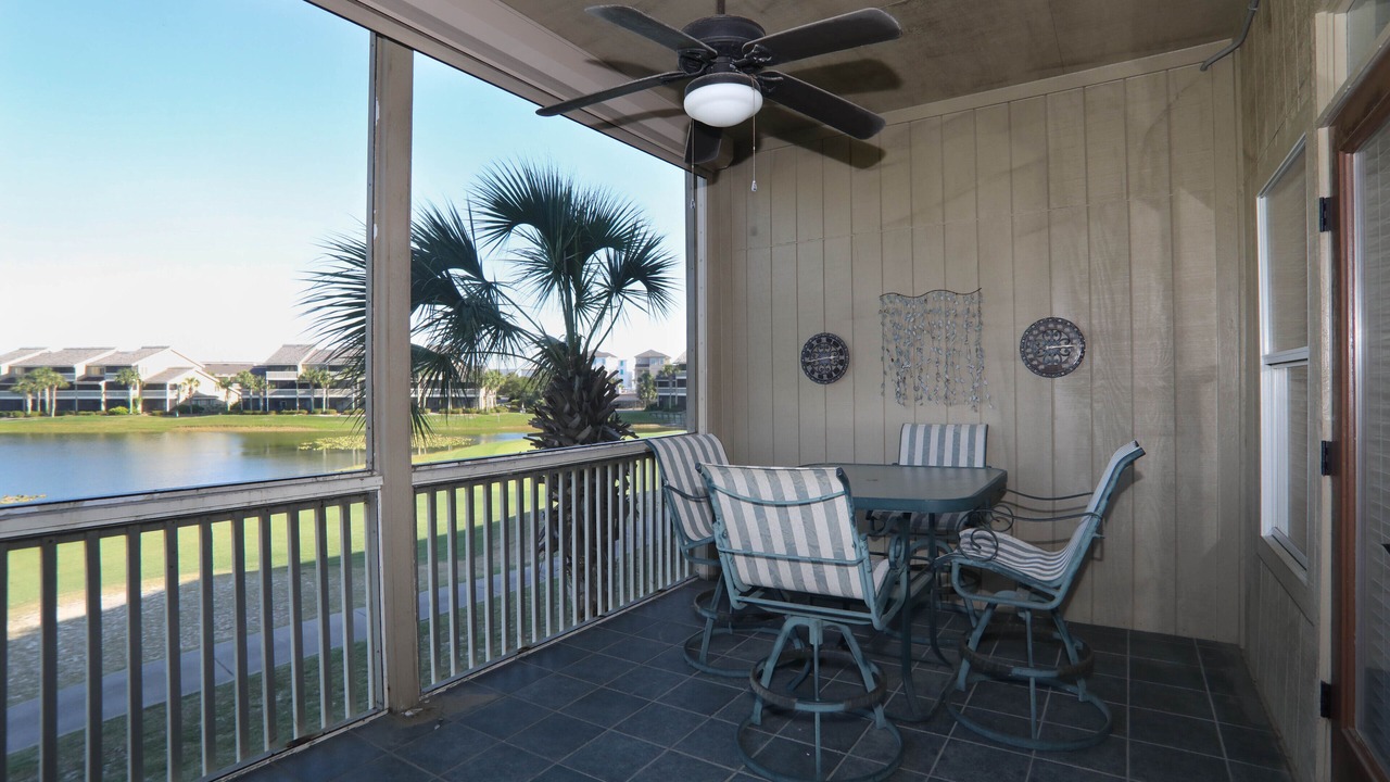 Photo of Bedroom in Miramar Beach