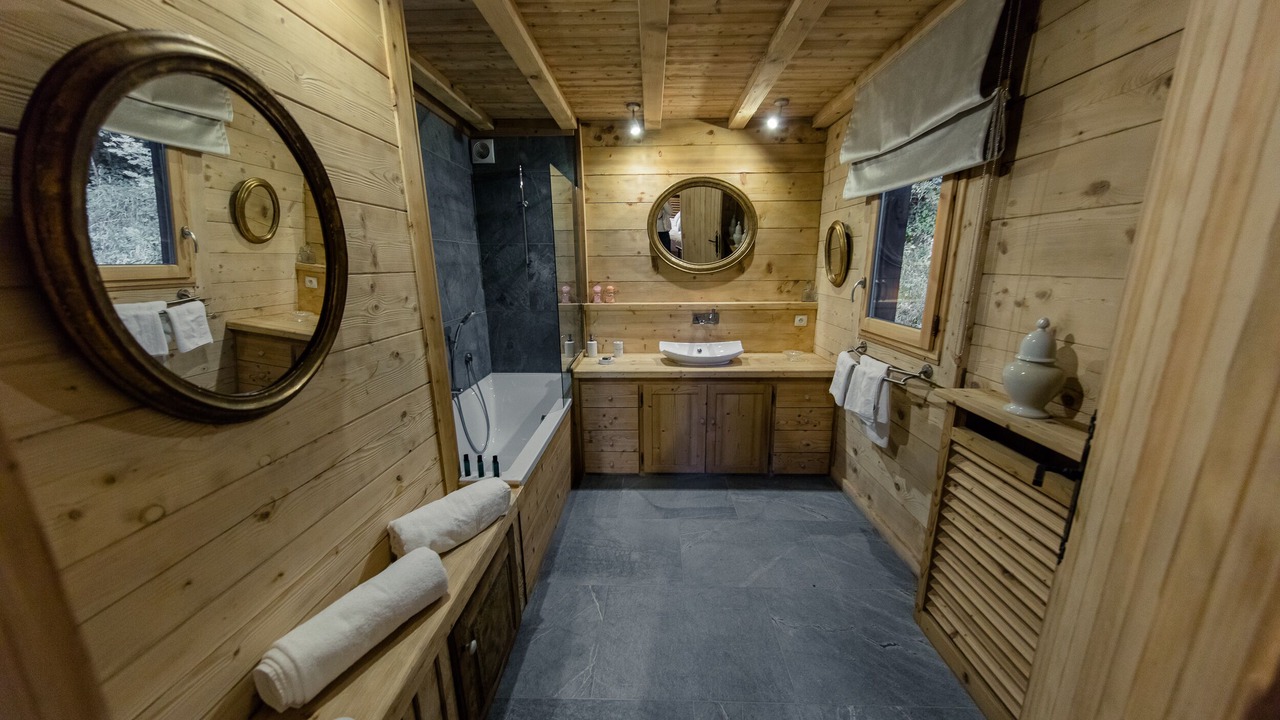 Photo of Bathroom in Les Carroz-d'Araches