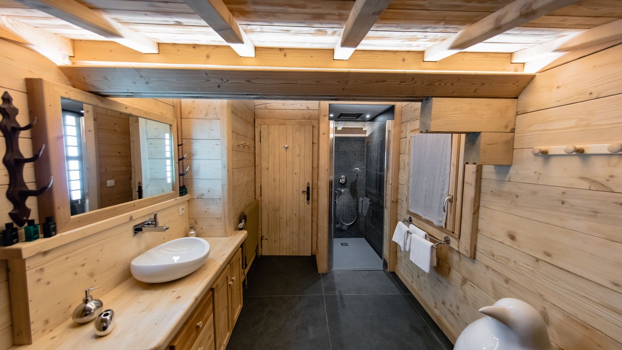 Photo of Bathroom in Les Carroz-d'Araches