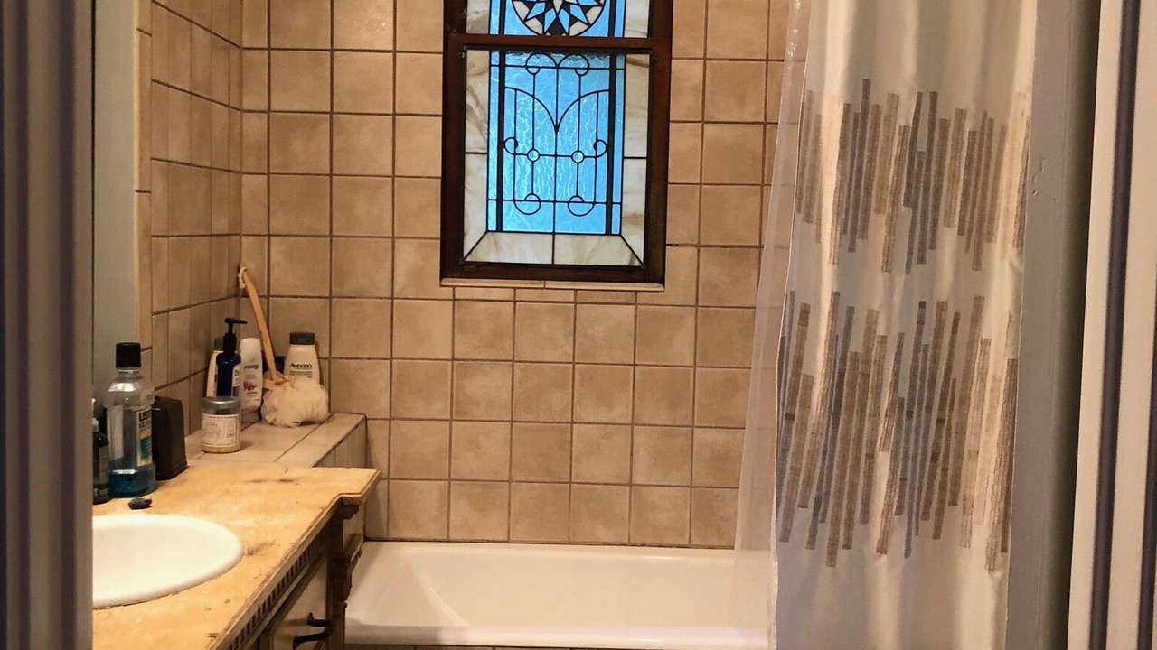 Photo of Bathroom in Hyde Park