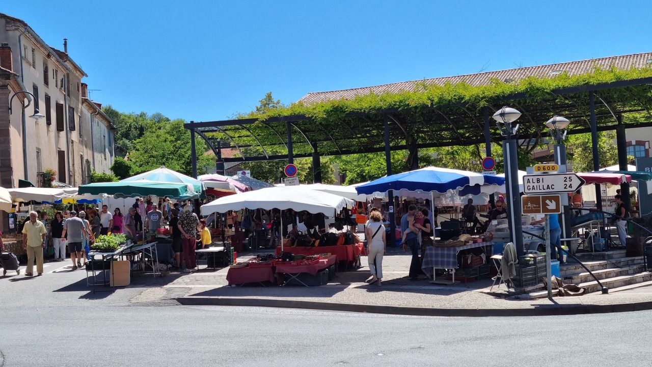 Photo of Others in Noailles