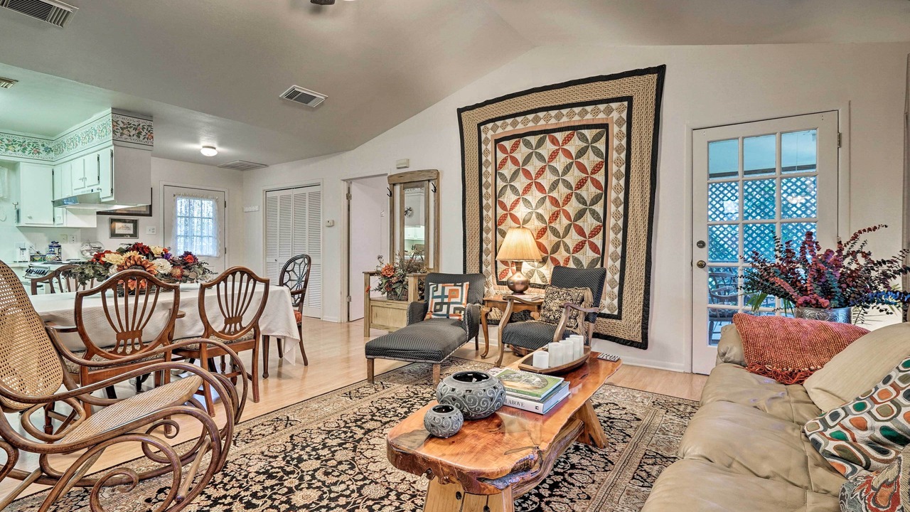 Photo of Livingroom in Martindale