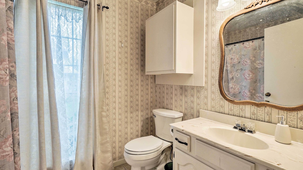 Photo of Bathroom in Martindale
