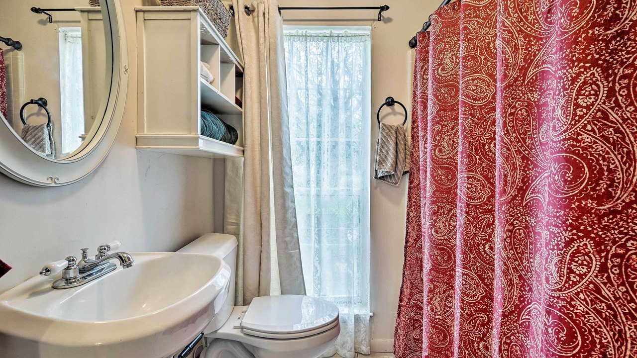 Photo of Bathroom in Martindale