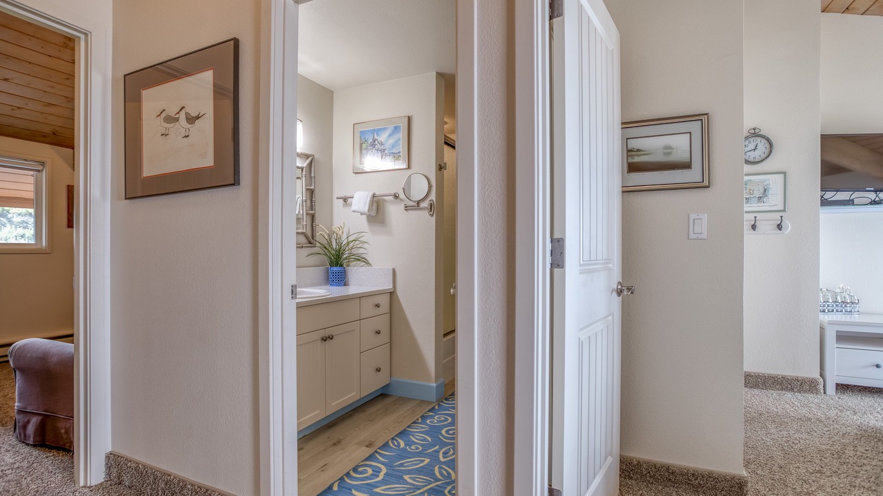 Photo of Bathroom in Neskowin