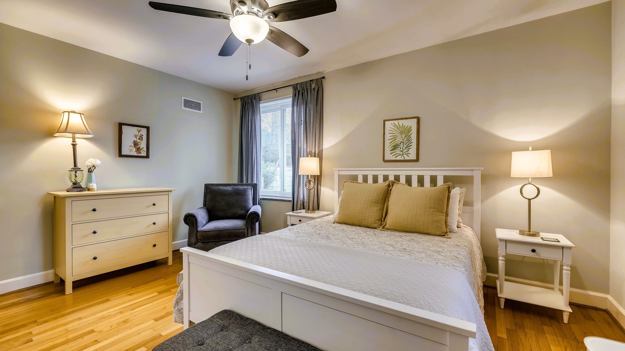 Photo of Bedroom in Summerville