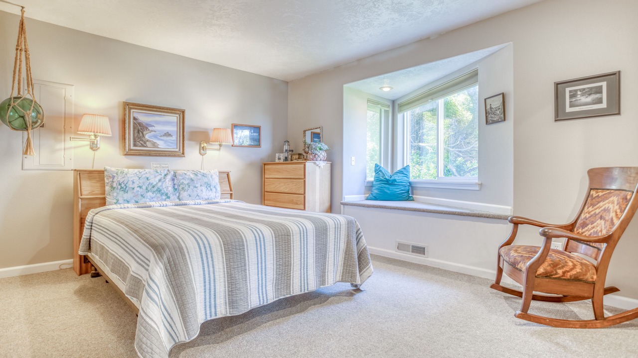 Photo of Others in Lincoln City