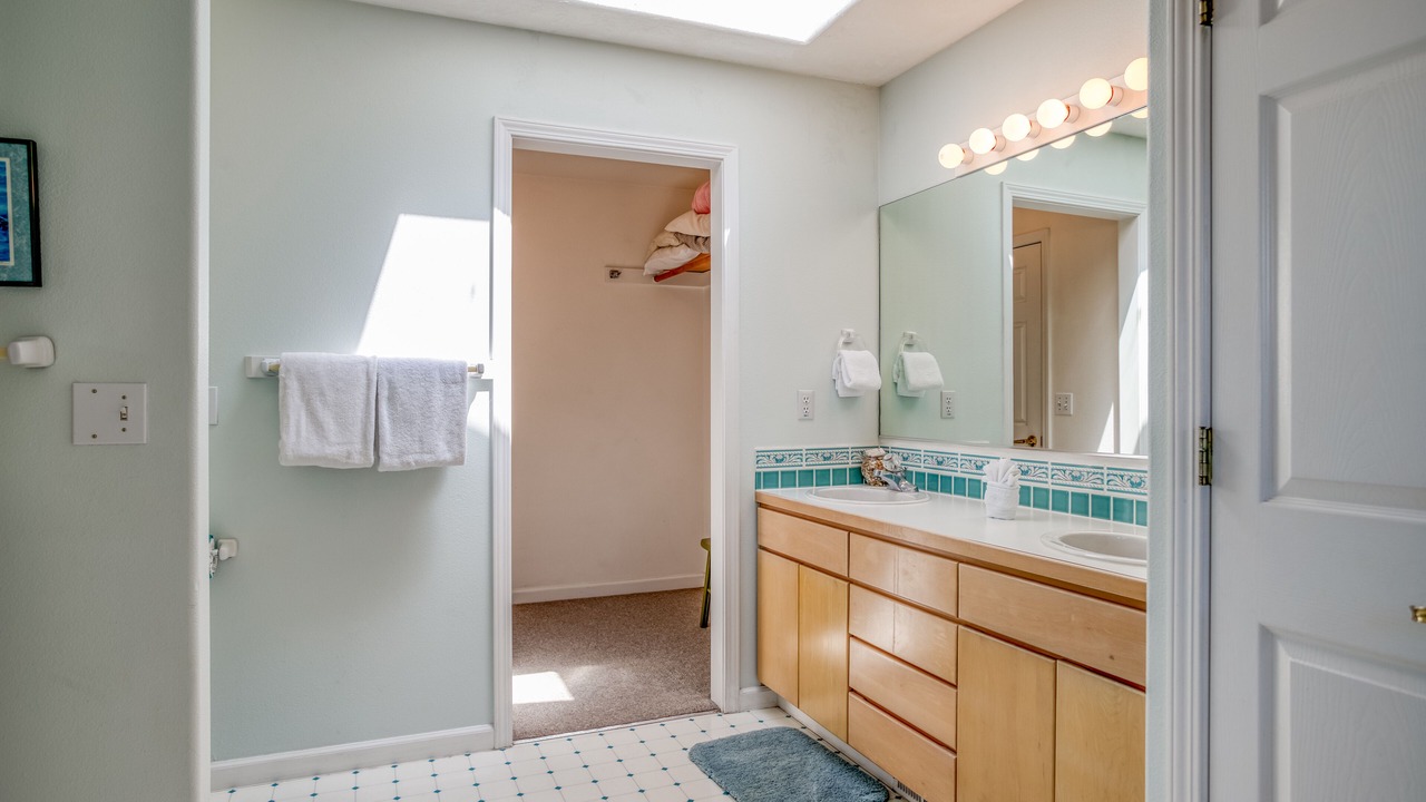 Photo of Bathroom in Lincoln City