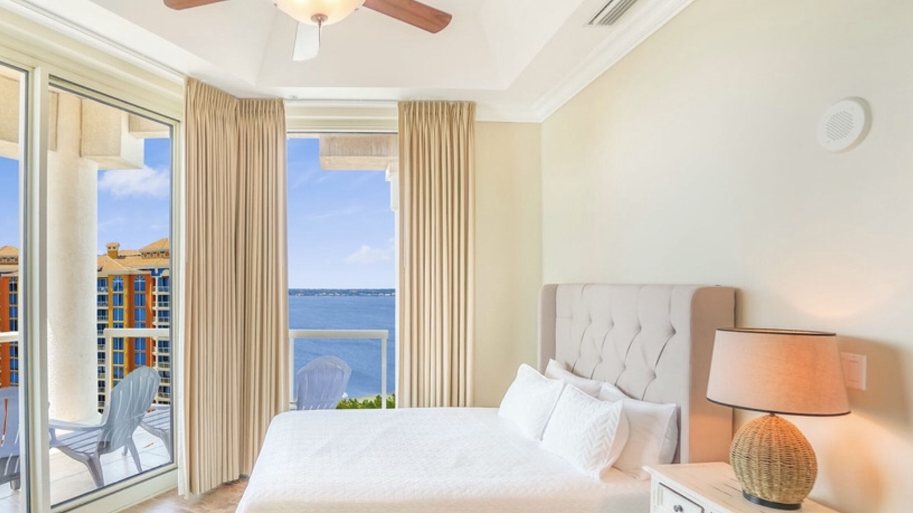 Photo of Bedroom in Pensacola Beach