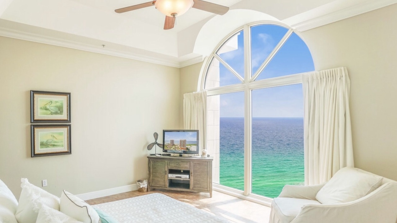 Photo of Bedroom in Pensacola Beach