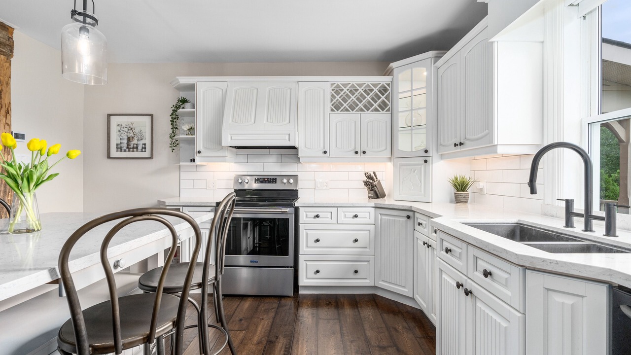 Photo of Kitchen in Clearview Township
