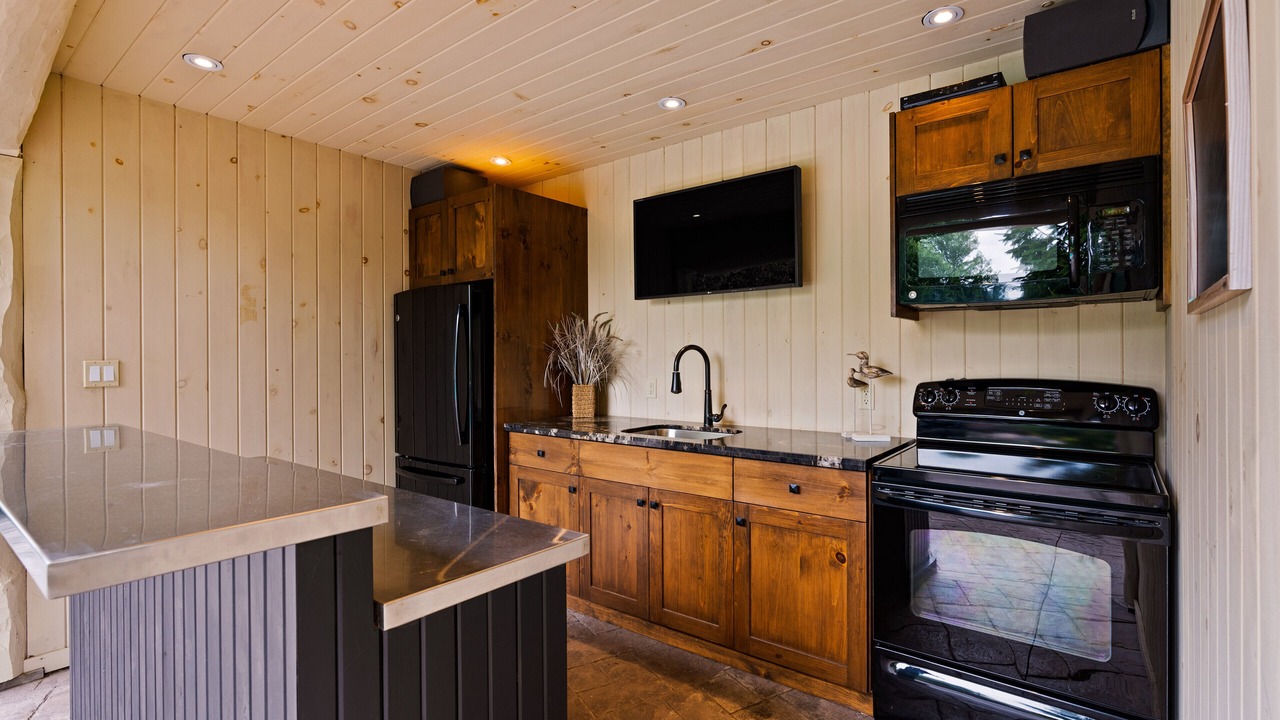 Photo of Kitchen in Clearview Township