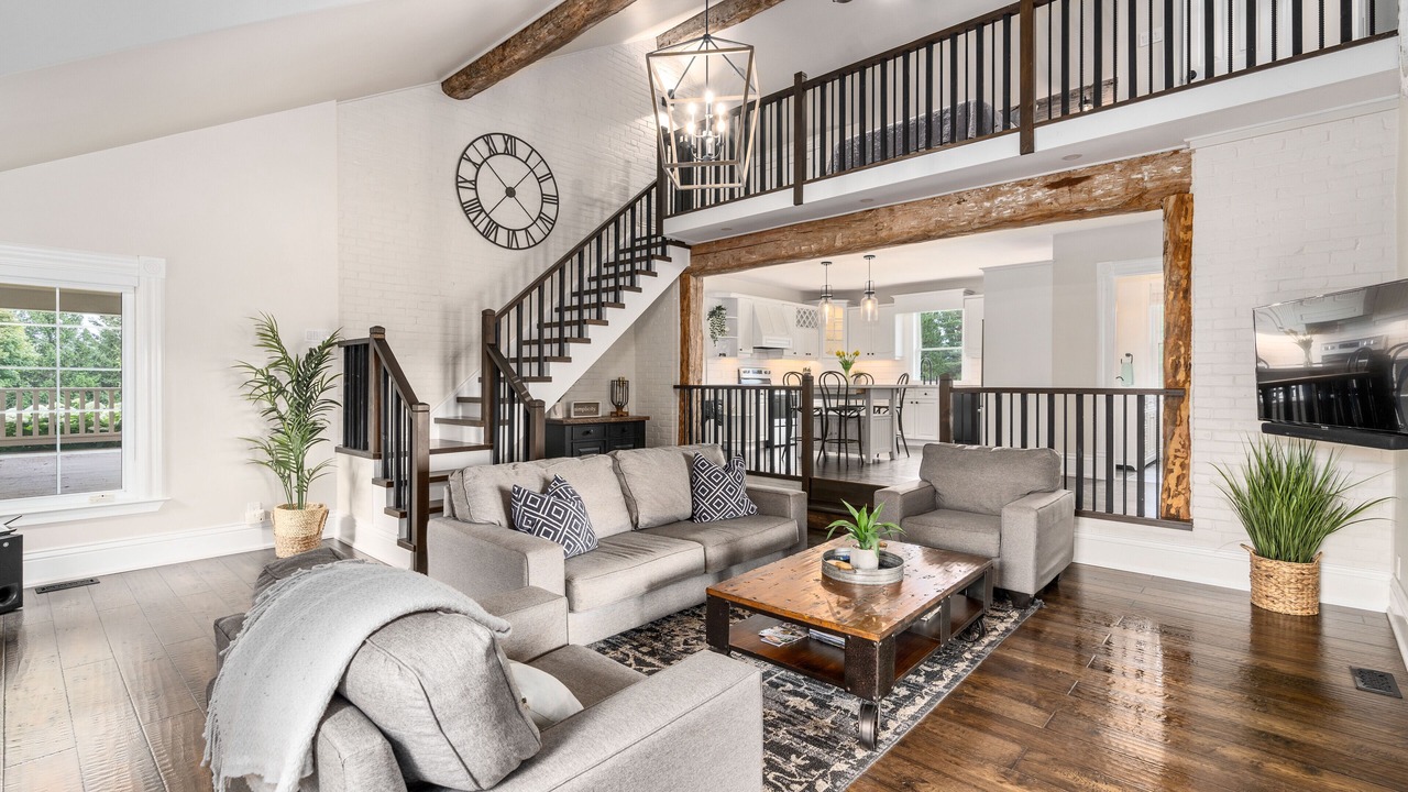 Photo of Livingroom in Clearview Township