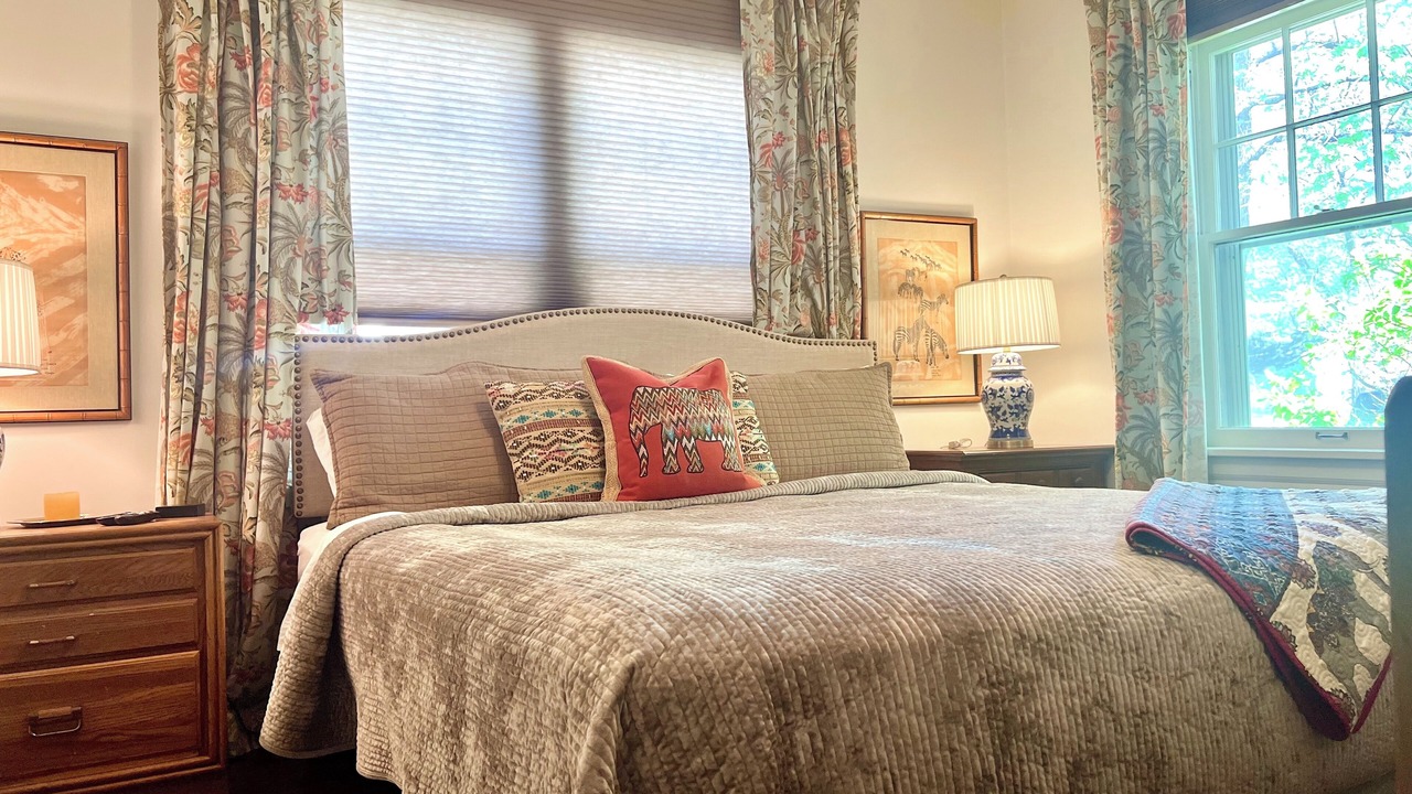 Photo of Bedroom in Topeka