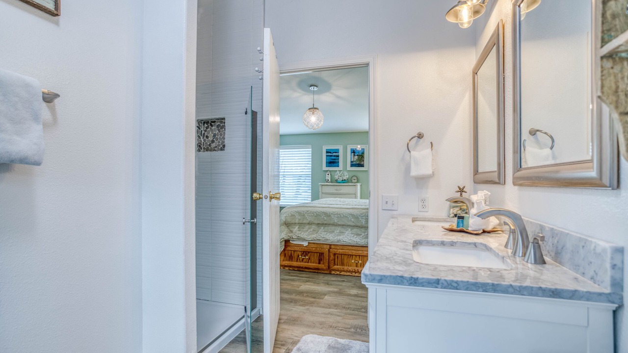 Photo of Bathroom in Bayshore