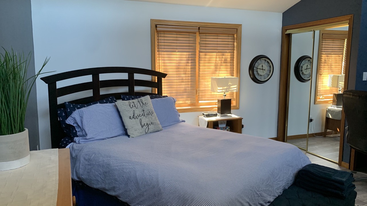 Photo of Bedroom in Grand Bend