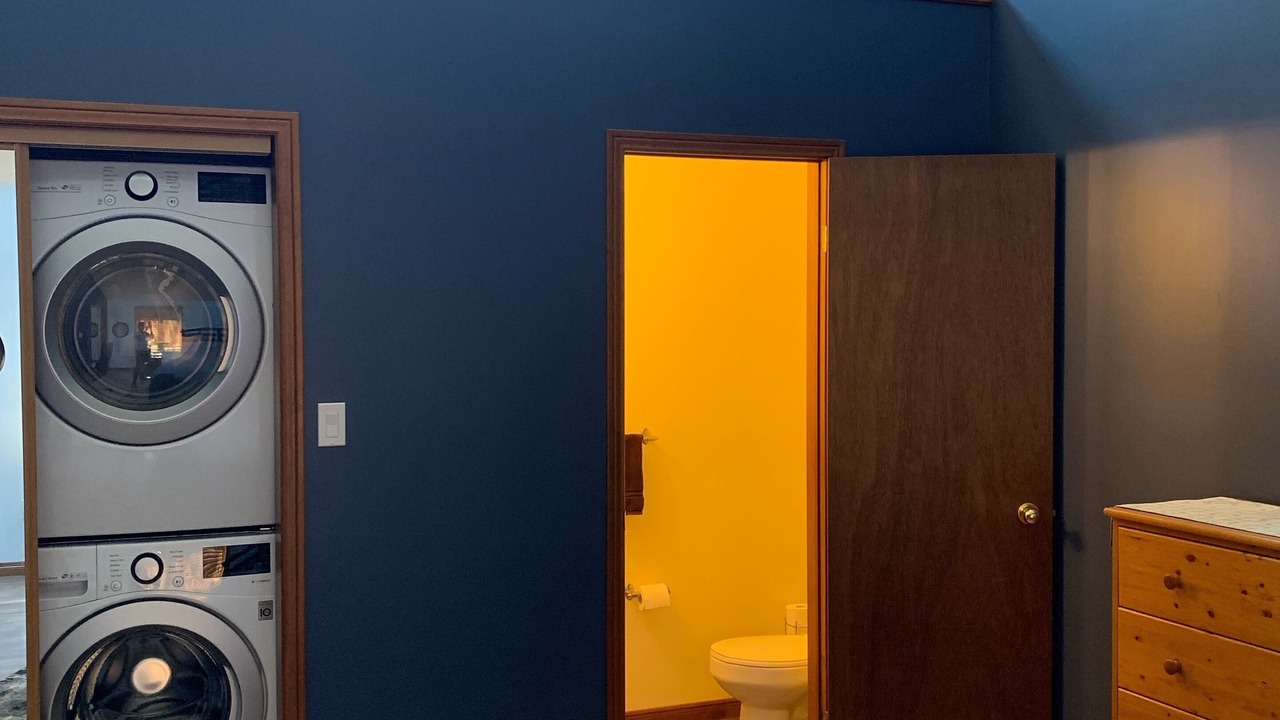 Photo of Bedroom in Grand Bend