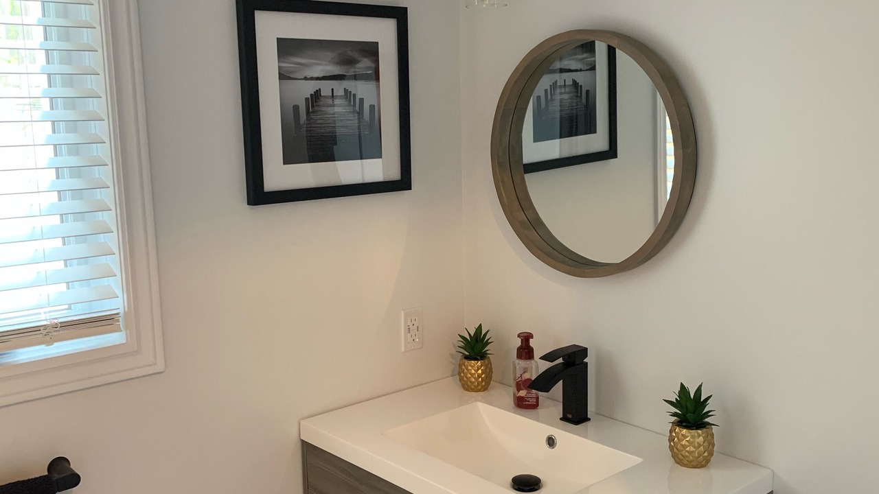 Photo of Bathroom in Grand Bend