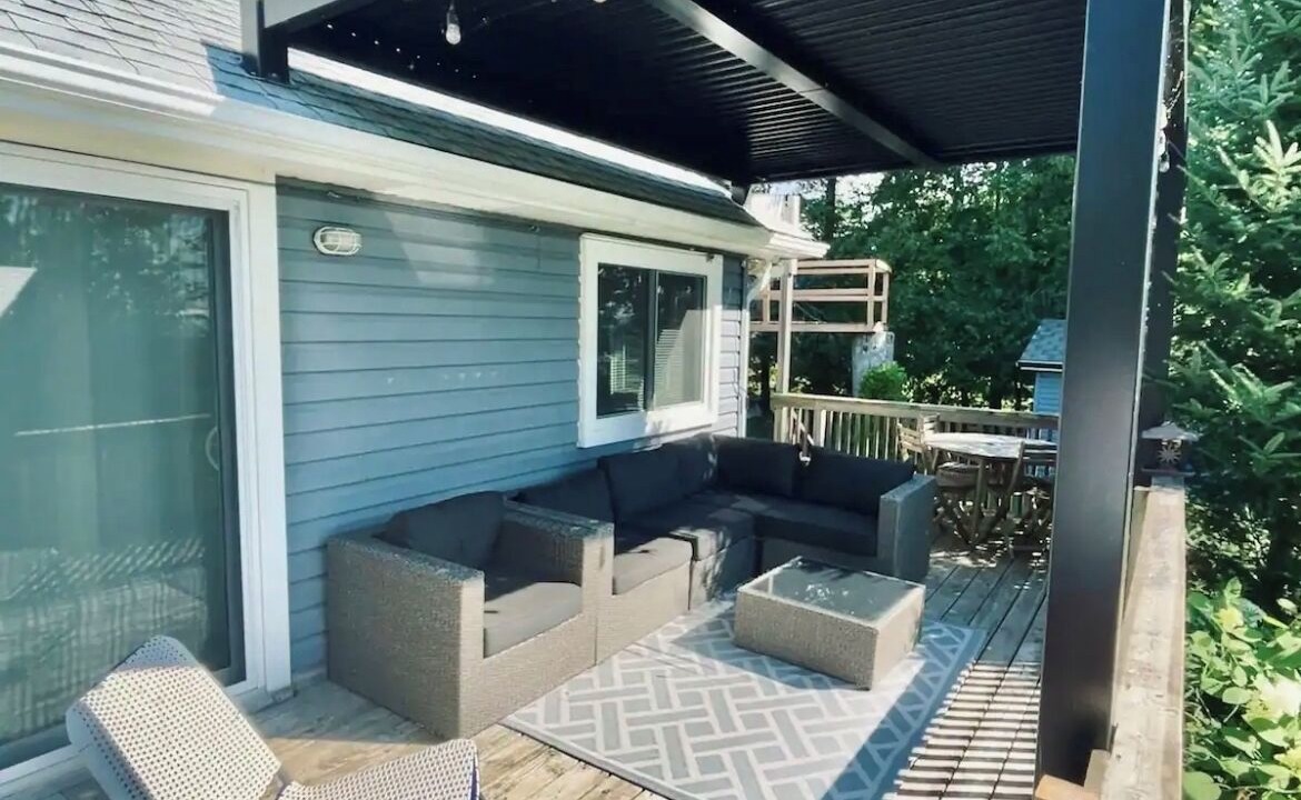 Photo of Patio Balcony in Oro-Medonte