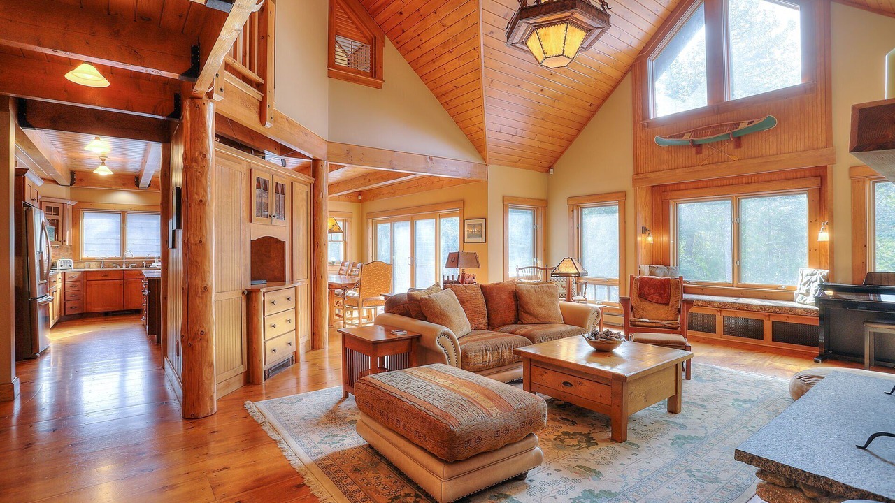 Photo of Bedroom in Oquossoc