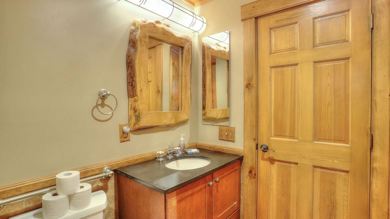 Photo of Bathroom in Oquossoc