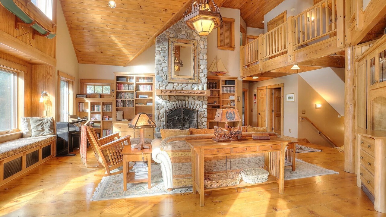 Photo of Bedroom in Oquossoc