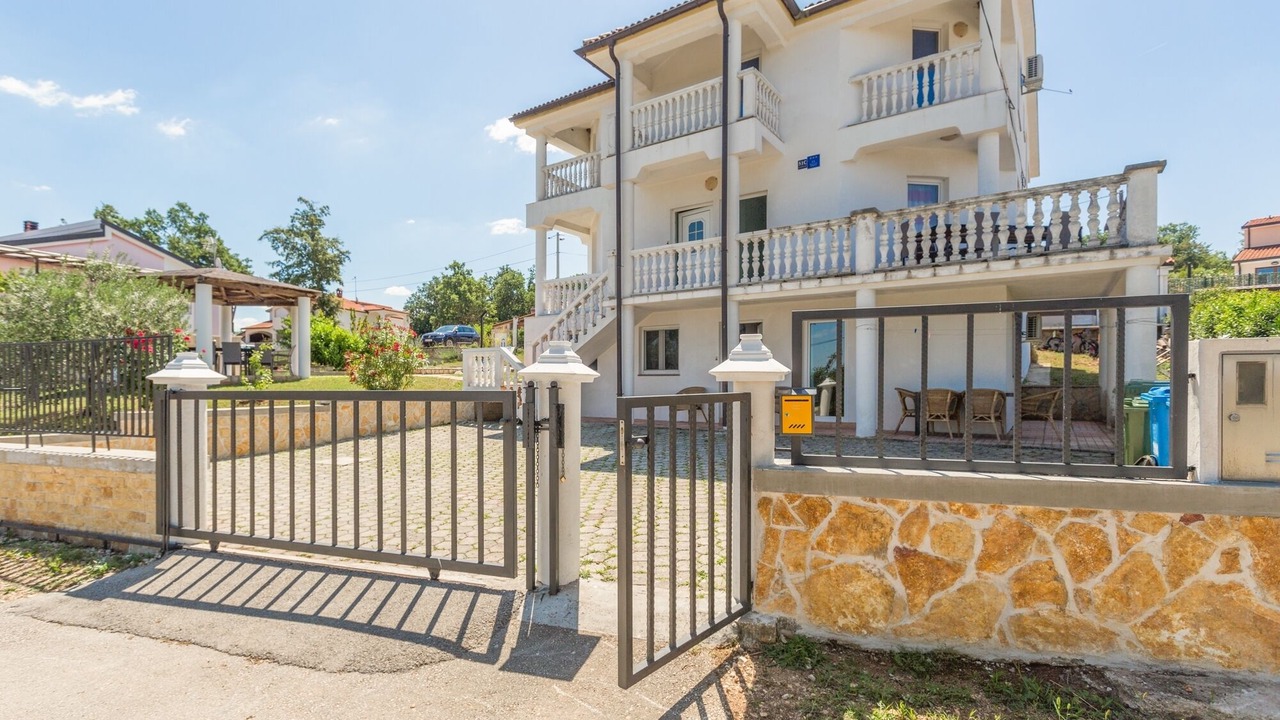 Photo of Outdoor in Zbandaj