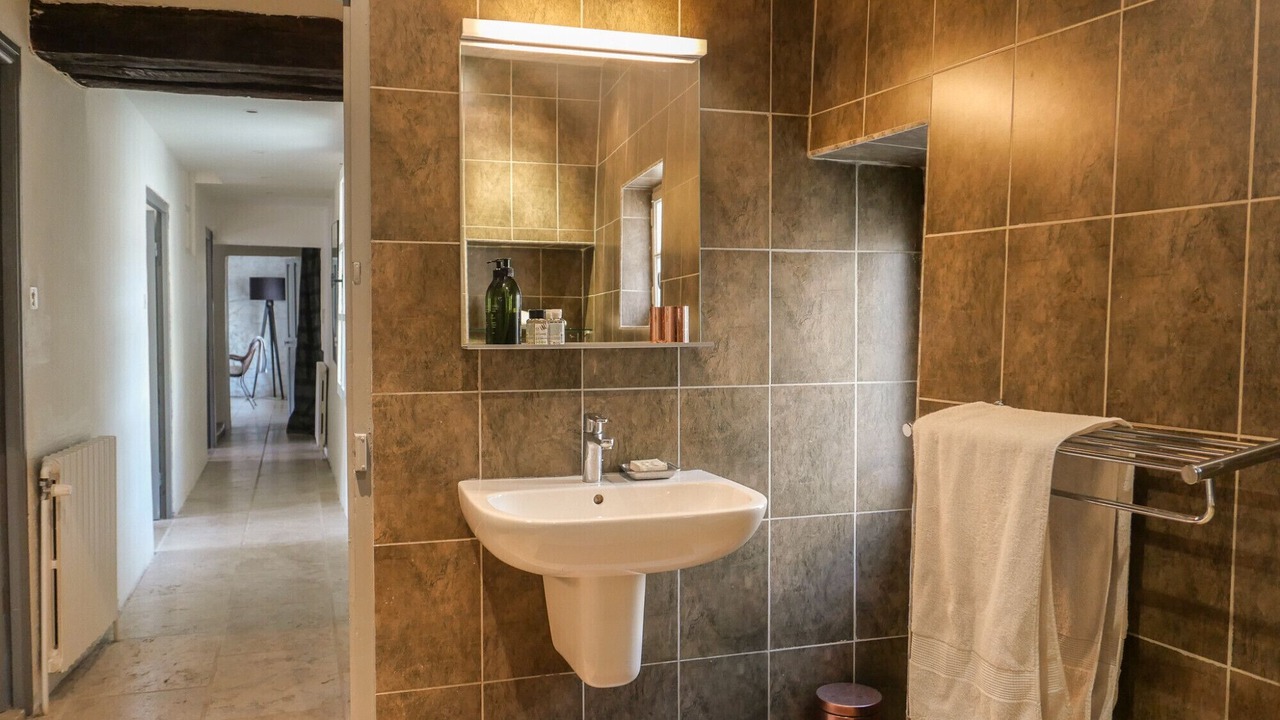 Photo of Bathroom in Rousset-les-Vignes