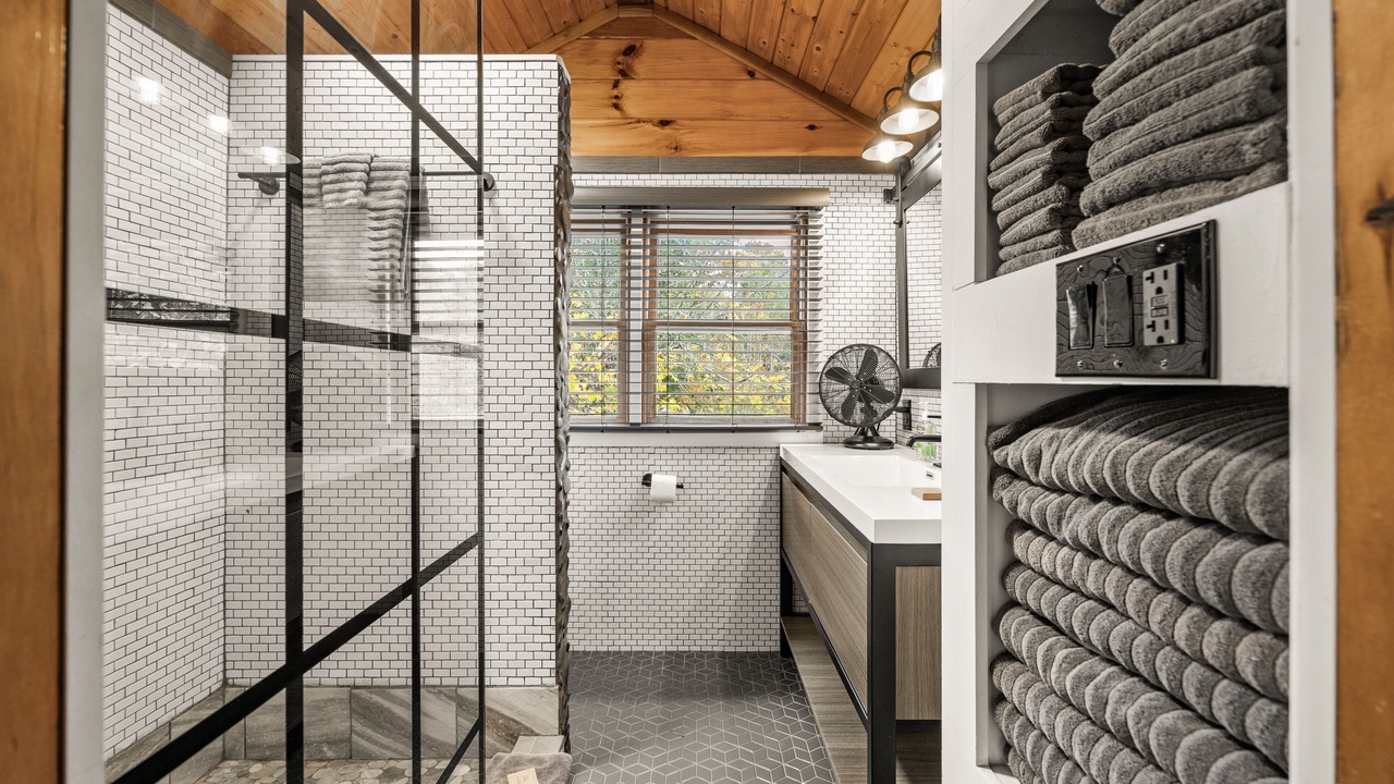Photo of Bathroom in Sevierville
