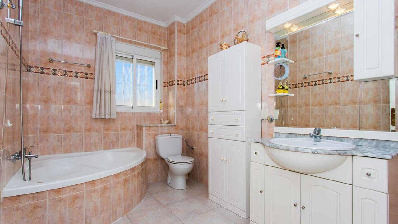 Photo of Bathroom in Quesada