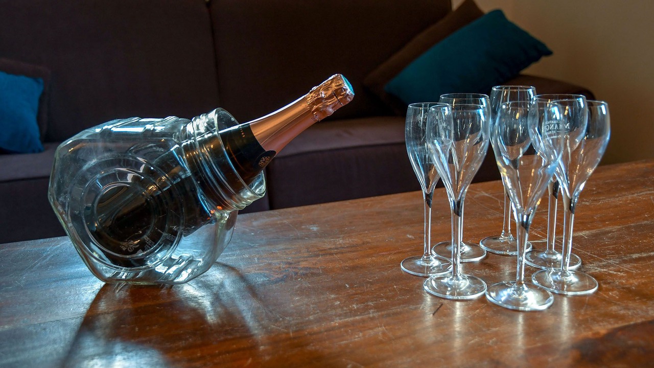 Photo of Others in Oeuilly