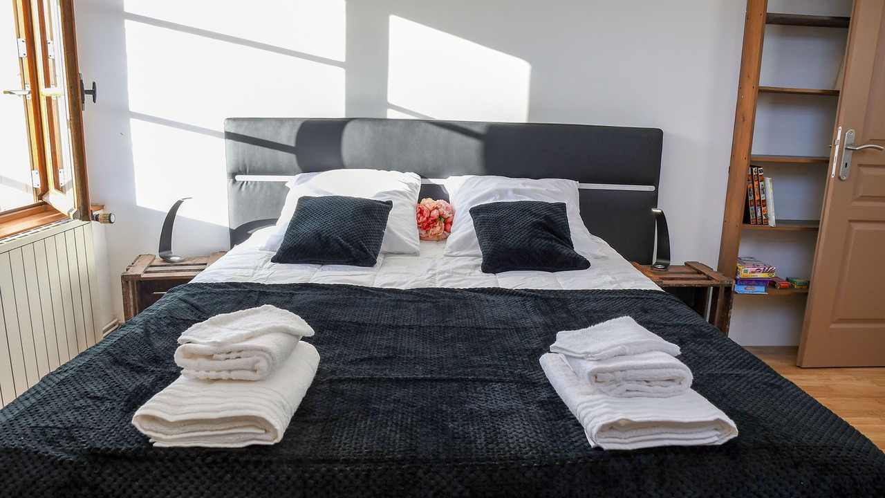 Photo of Bedroom in Oeuilly