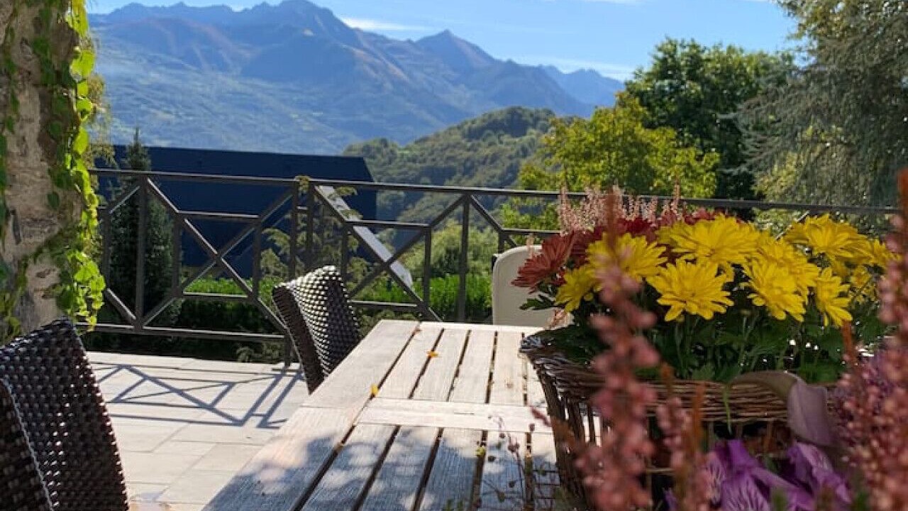 Photo of Outdoor in Salles