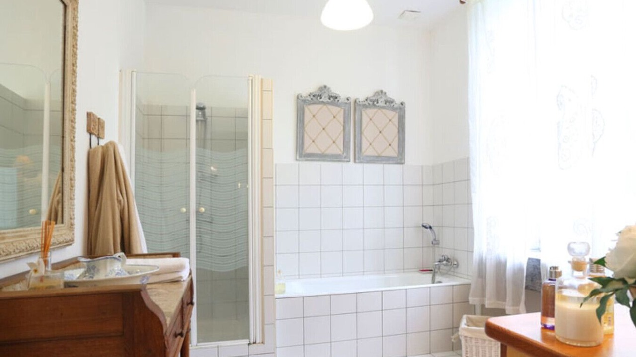 Photo of Bathroom in Salles