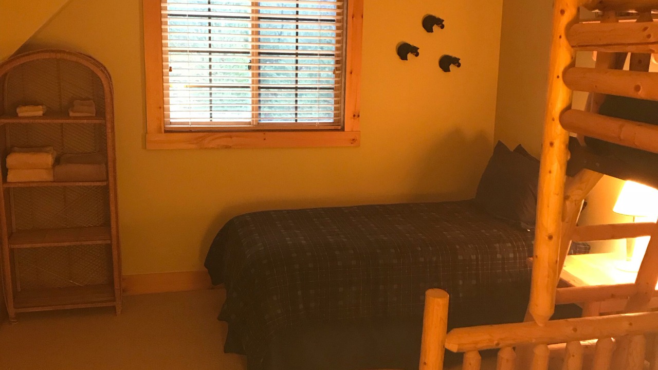 Photo of Bedroom in Ellicottville