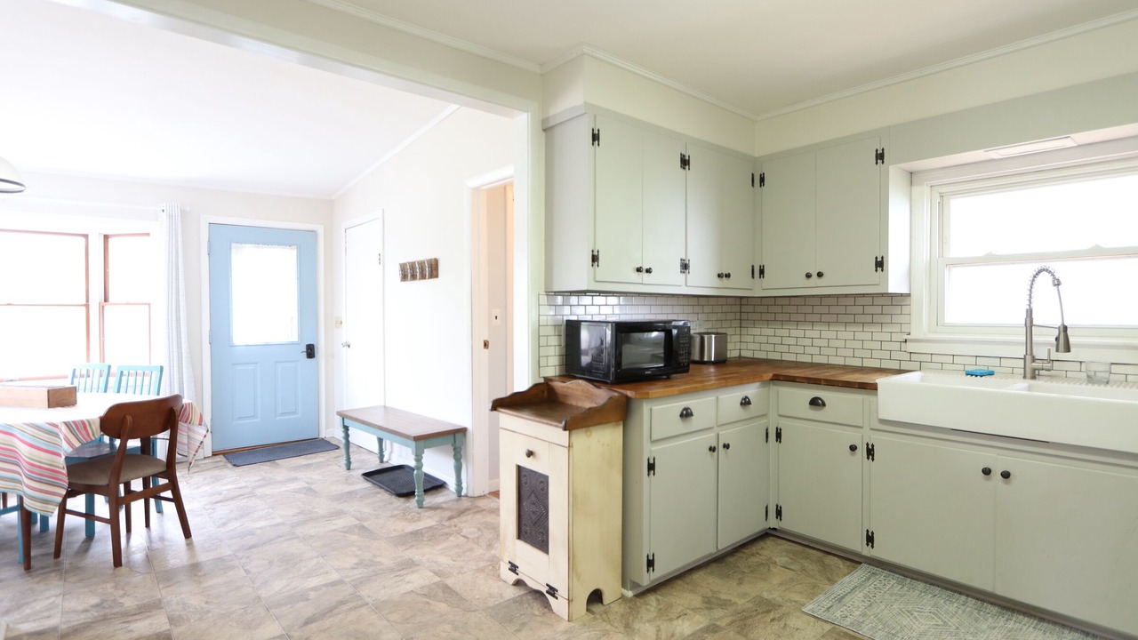 Photo of Others in Teall Beach