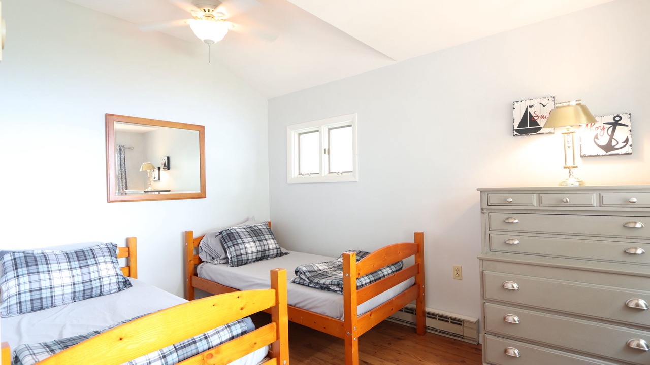 Photo of Others in Teall Beach