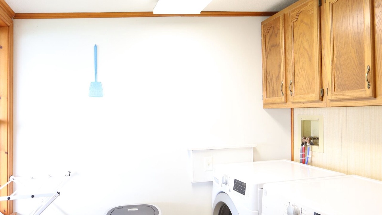 Photo of Bedroom in Teall Beach