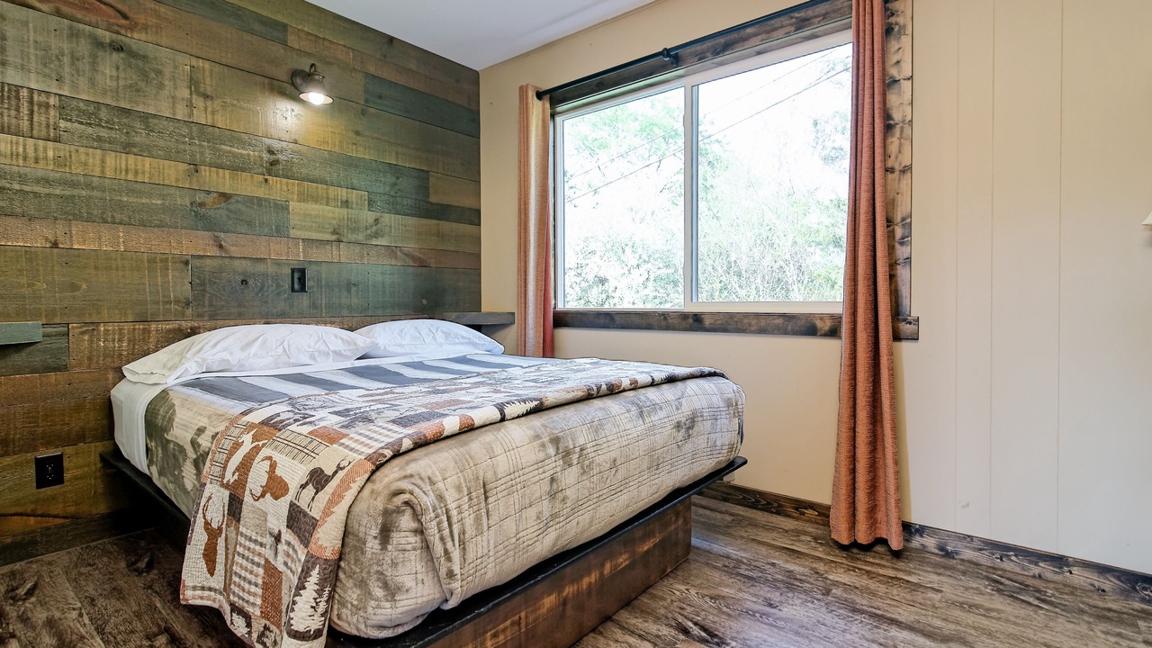 Photo of Bedroom in Branson