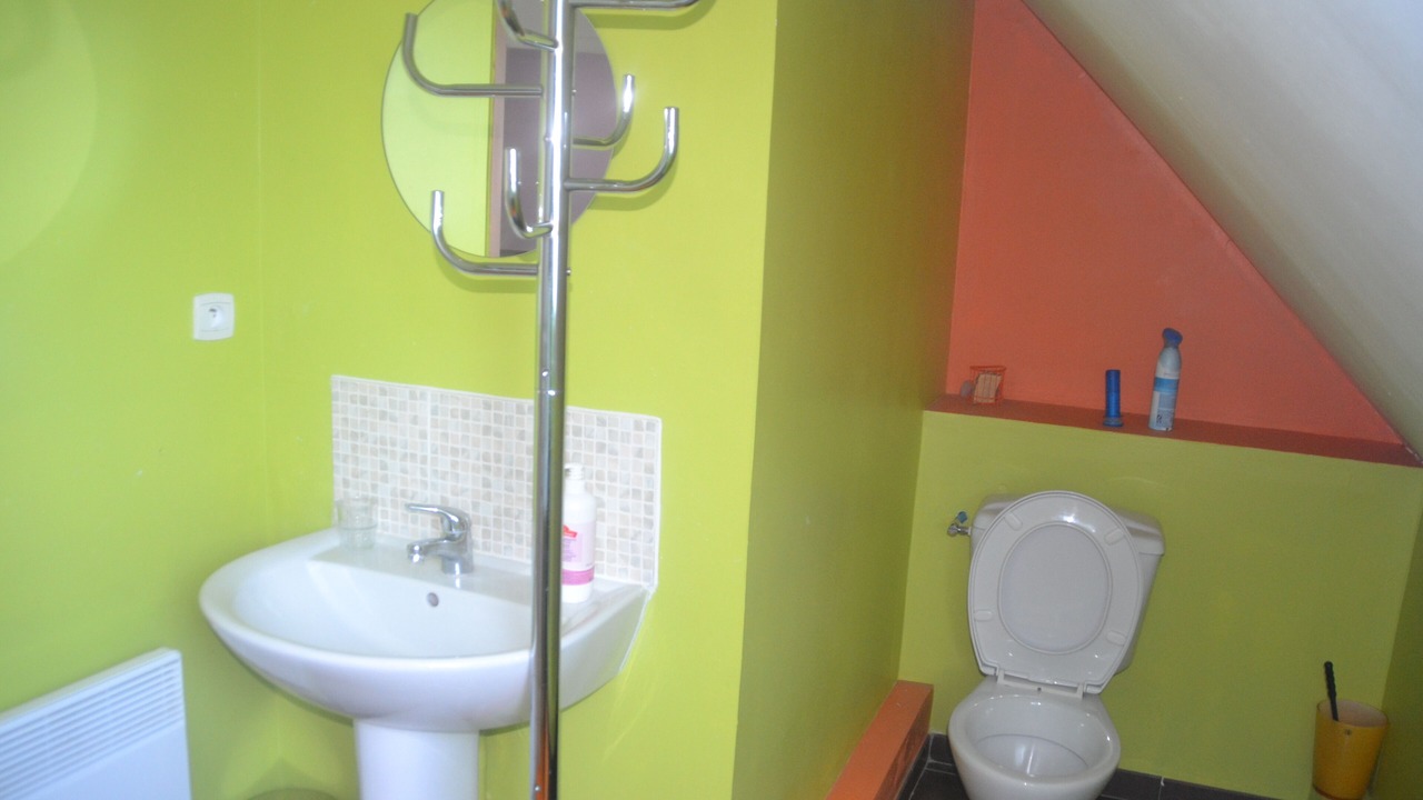 Photo of Bathroom in Equemauville