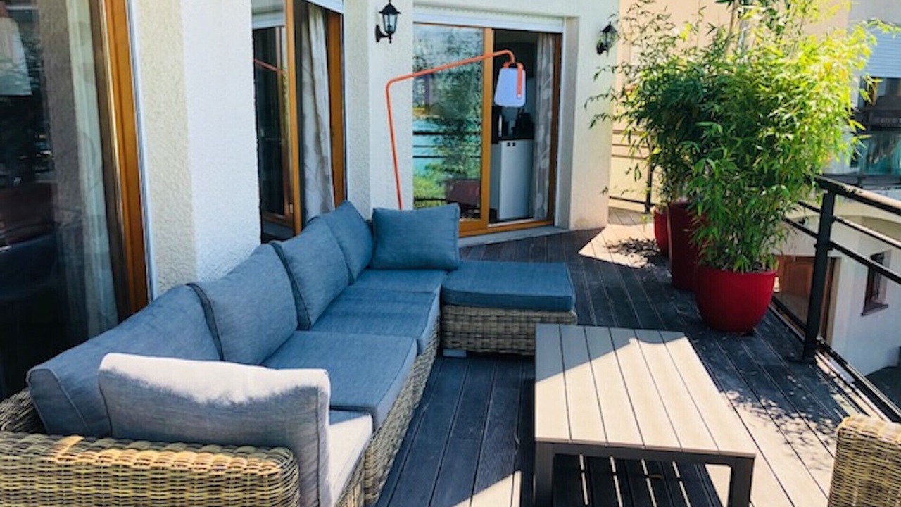 Photo of Patio Balcony in Talloires-Montmin
