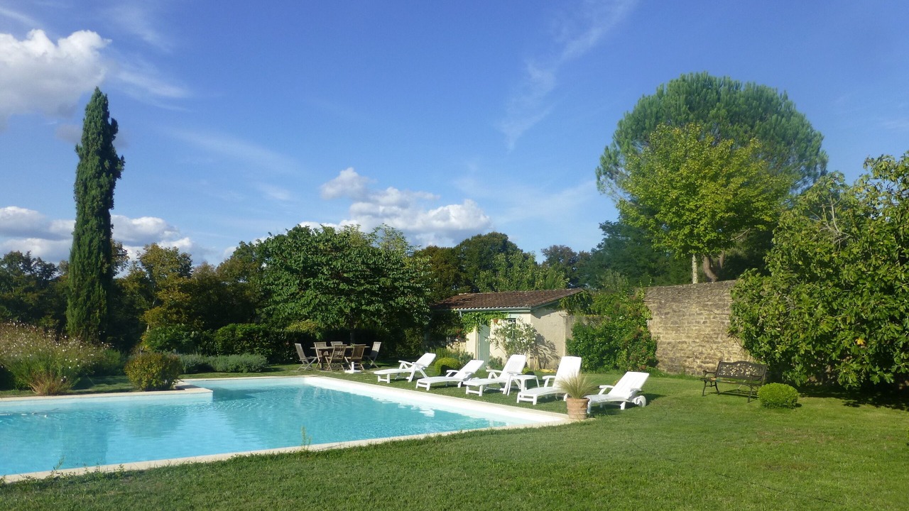 Photo of Outdoor in Carves