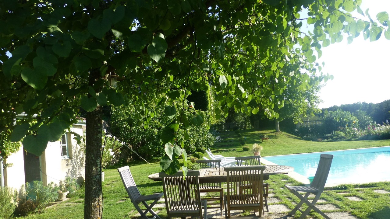 Photo of Outdoor in Carves