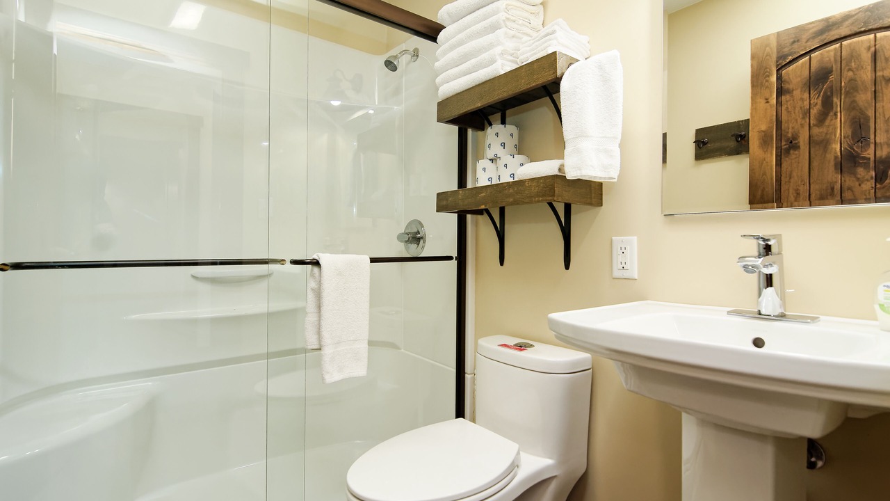 Photo of Bathroom in Branson