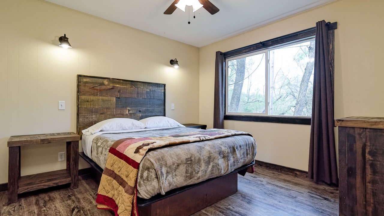 Photo of Bedroom in Branson