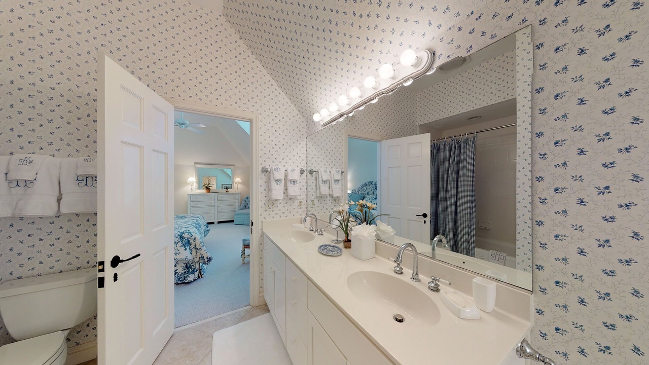 Photo of Others in Sea Island