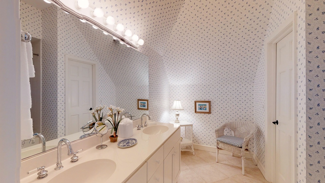 Photo of Bathroom in Sea Island