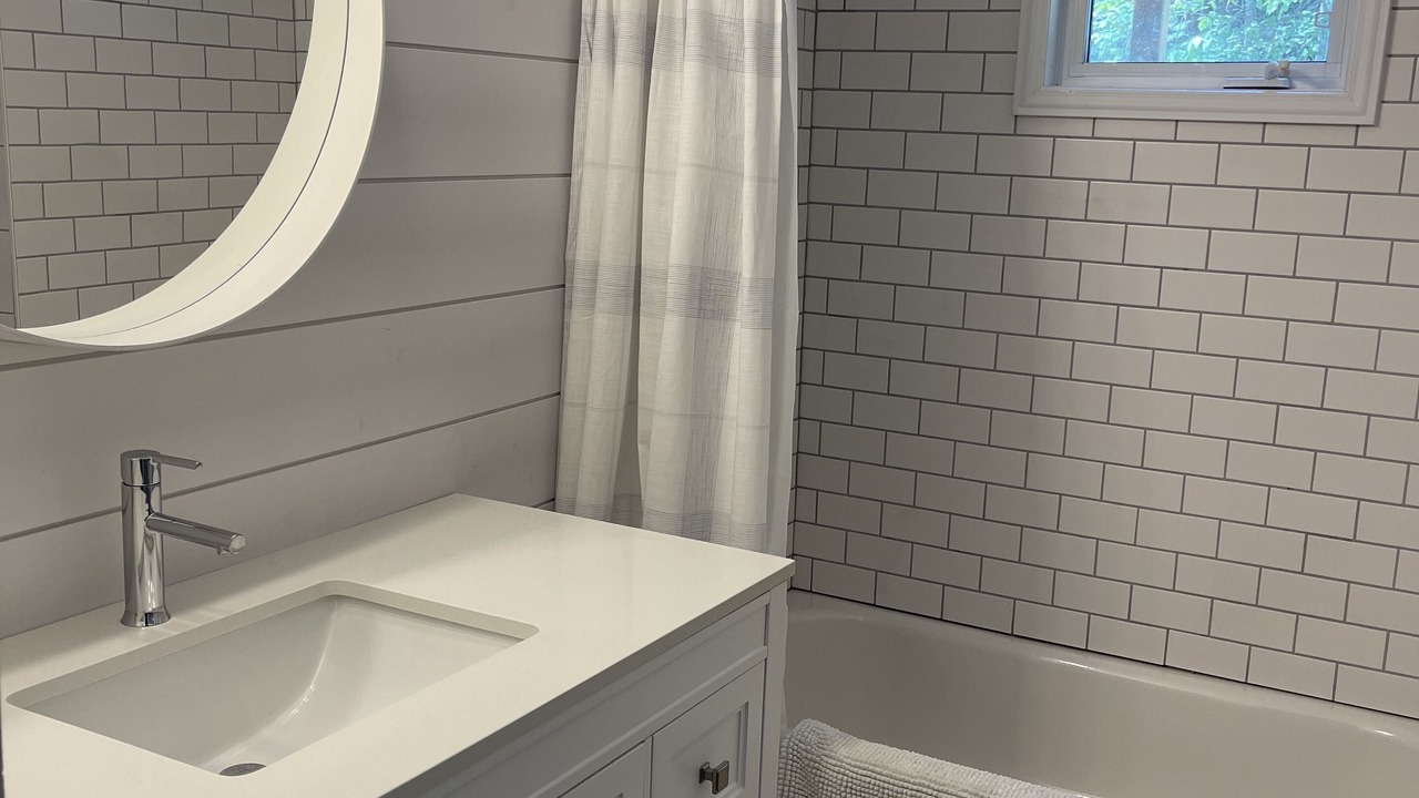 Photo of Bathroom in Highlands East