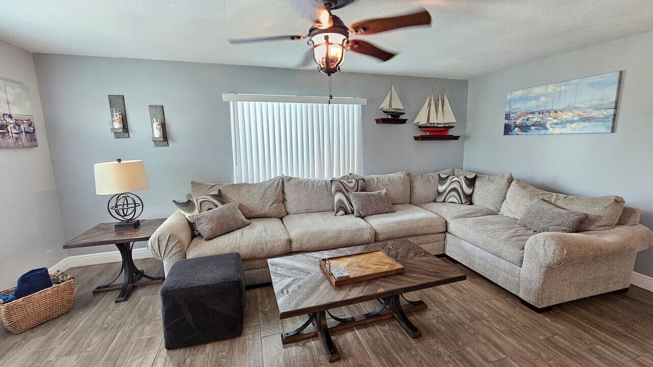 Photo of Livingroom in Indian Rocks Beach